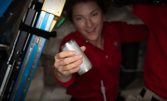 Como a NASA Está Transformando Urina em Água Potável para Astronautas?